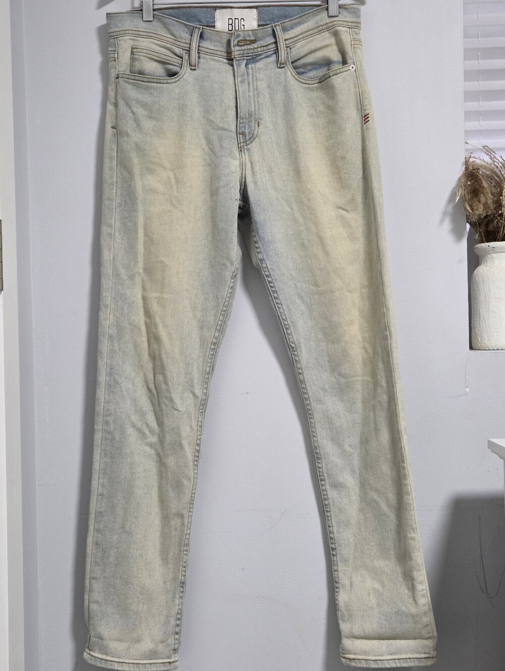 BDG Men’s Light Wash Jeans - Pale Blue Size 32